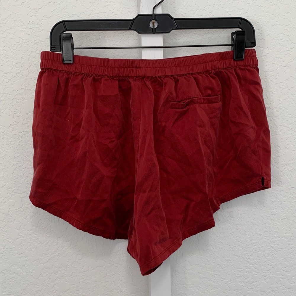 Quince Red Silk Shorts Size Large - Picture 3 of 9